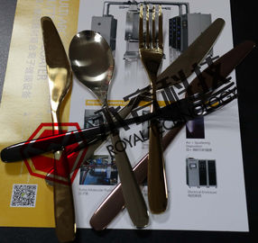 Macchina di rivestimento decorativa del coltello/forchetta/cucchiai PVD dell'acciaio inossidabile