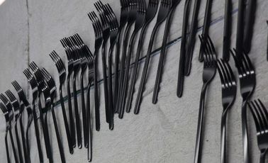 Un buon prezzo. Servizio nero del rivestimento di colore PVD per gli elementi di vetro e ceramici dell'acciaio inossidabile, in linea